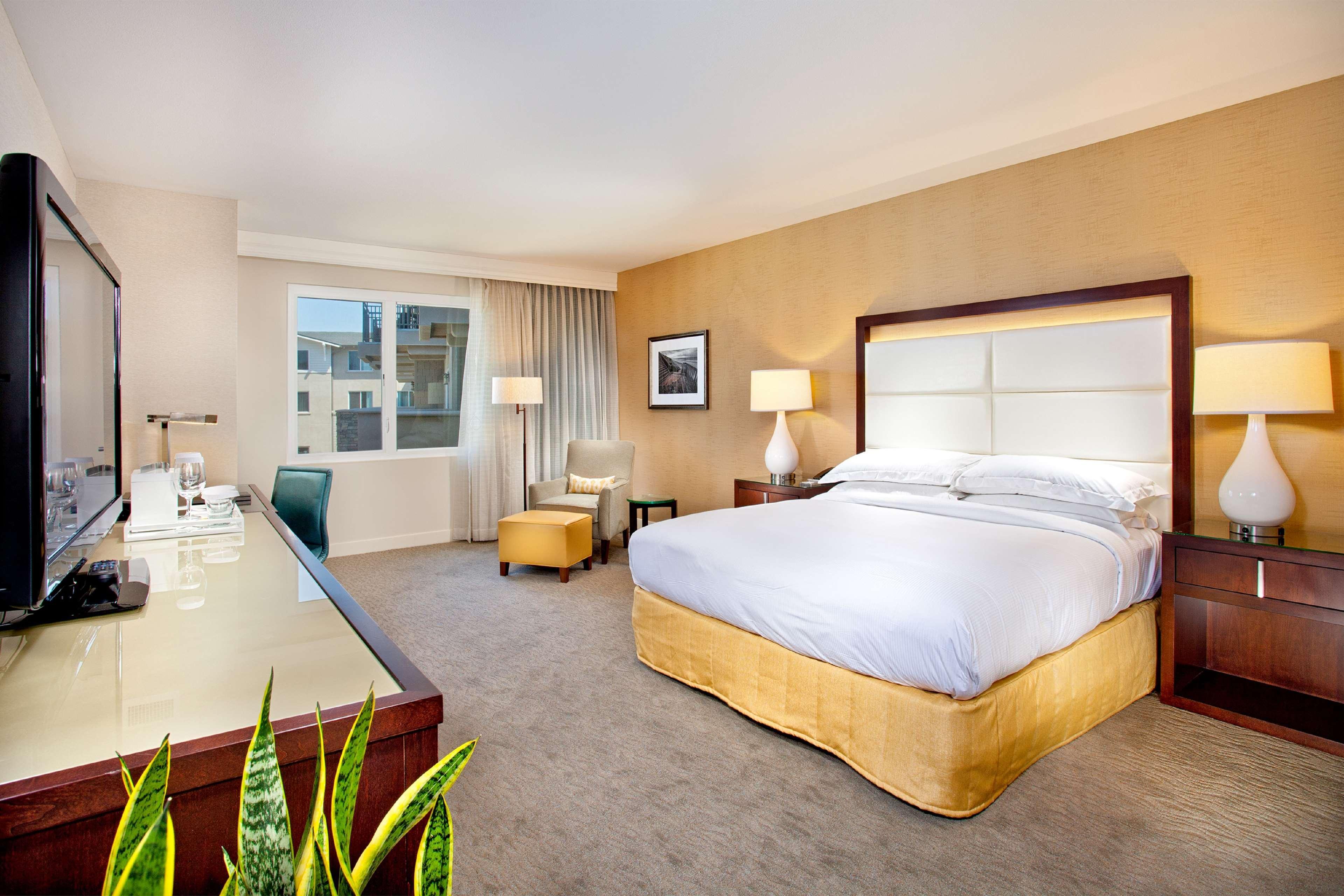 Manchester Grand Hyatt Hotel 4*