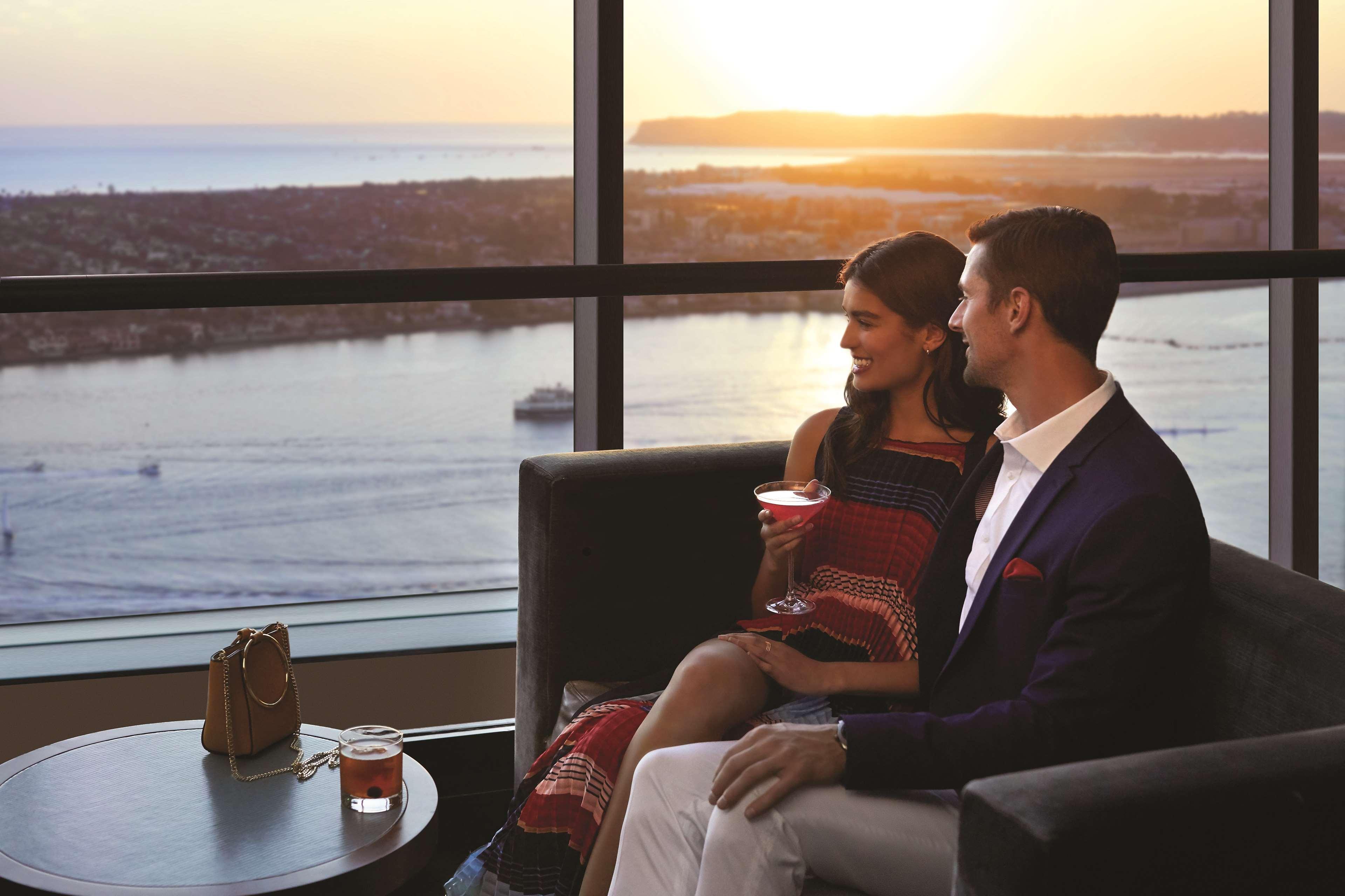 Manchester Grand Hyatt Hotel 4*